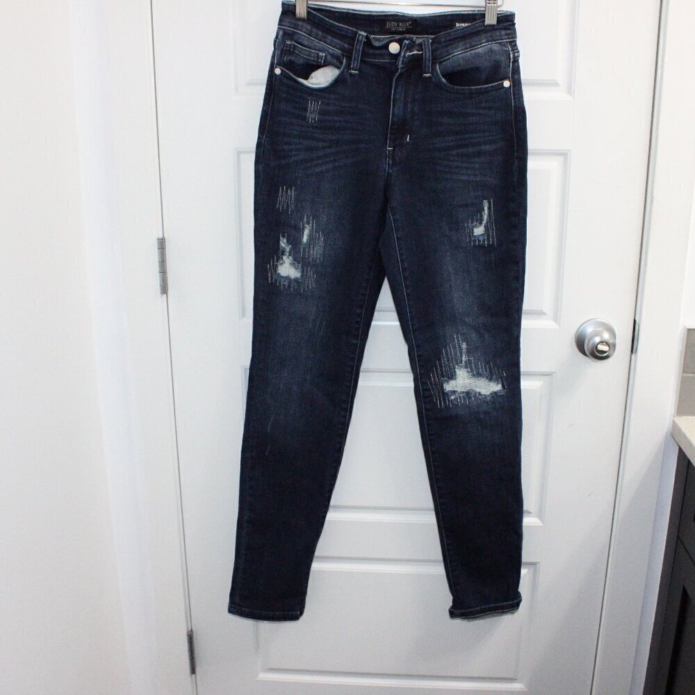 Judy Blue Jeans Women's‎ Size 26 Boyfriend Fit Distressed Mid Rise